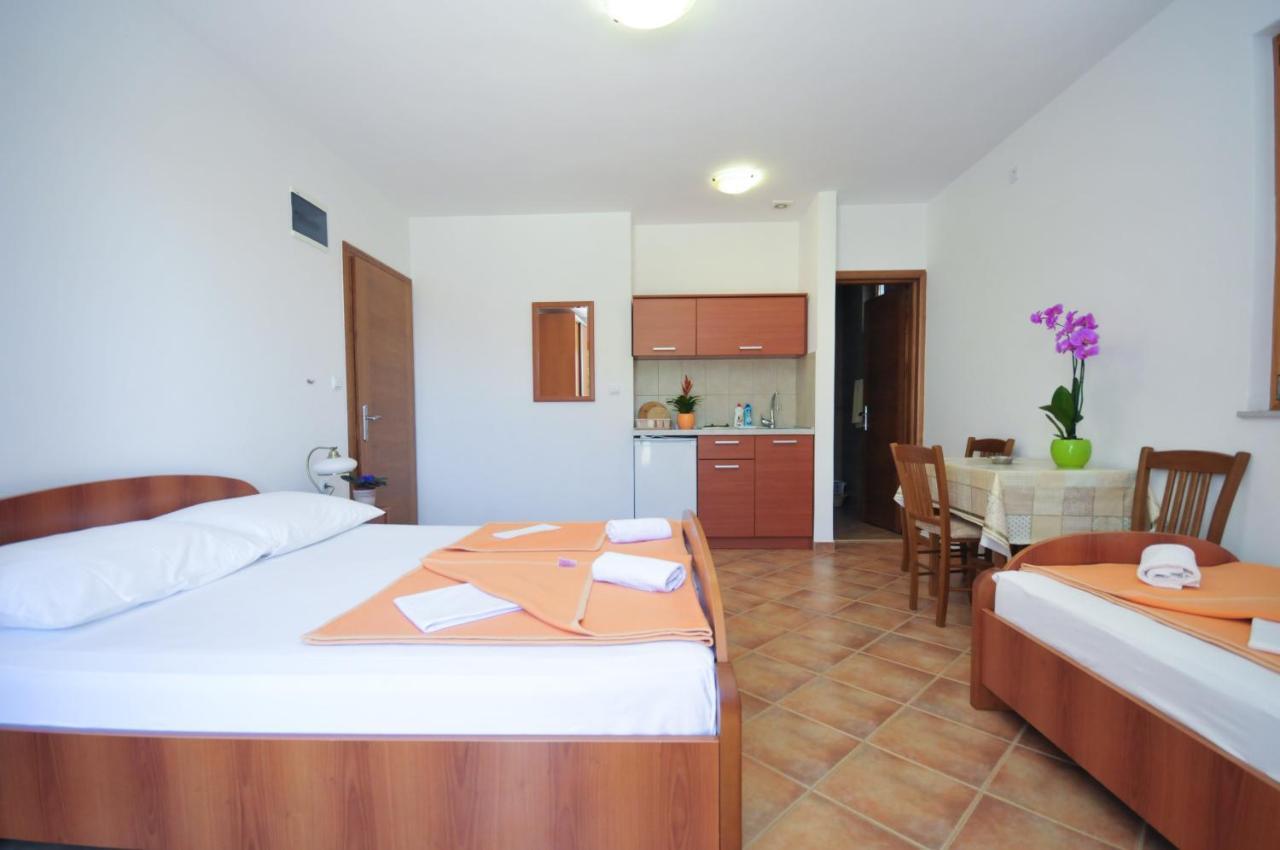 Tilia Apartments Budva Ngoại thất bức ảnh